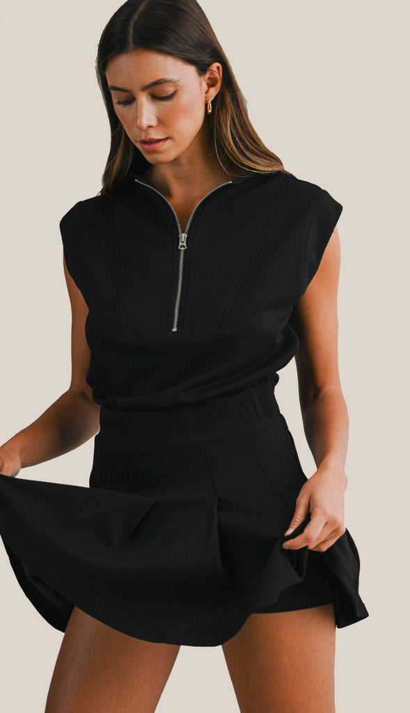 Nine And Wine Scuba Half Zip Up Pleated Romper- Black