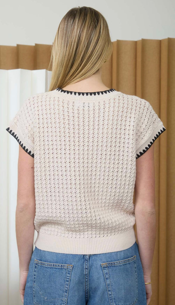 Evelyn Textured Knit Contrast Trim Short Sleeve Sweater- Light Khaki