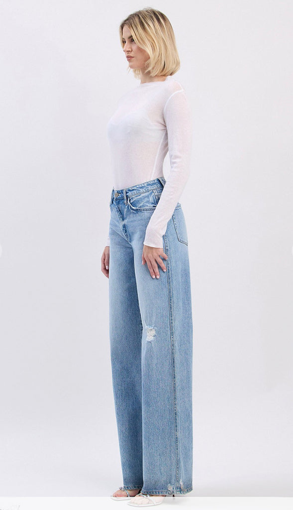 Vervet Kris Super High Rise Baggy Wide Leg Jeans- Light Wash