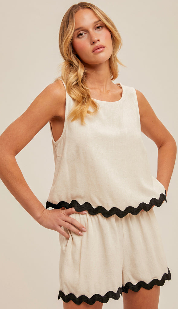 Scallop Edge Shorts- Oatmeal/Black